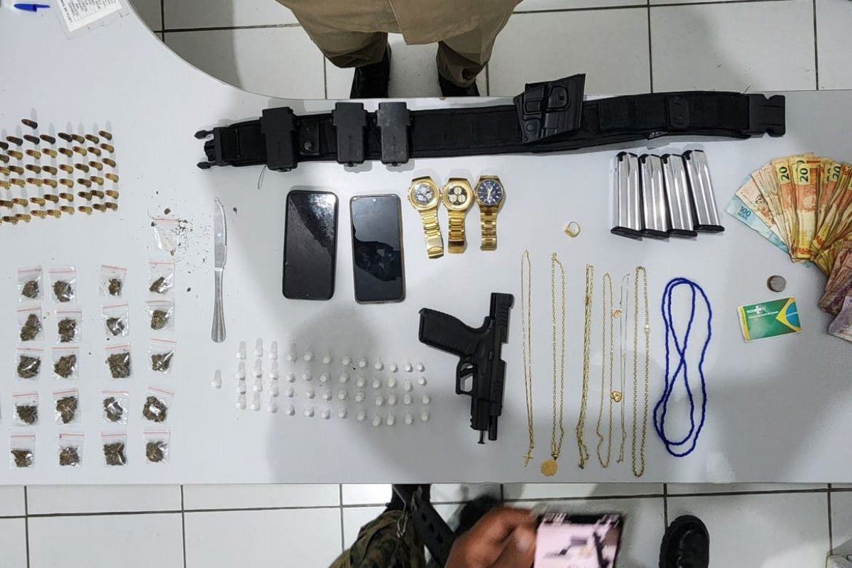 PM liberta reféns e prende dois criminosos na cidade de Cruz das Almas