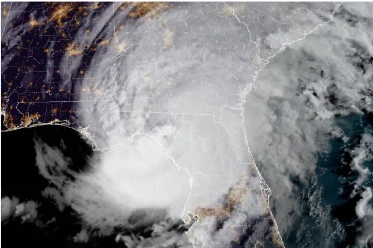 Furacão Idalia atinge costa da Flórida com ventos de 190 km/h