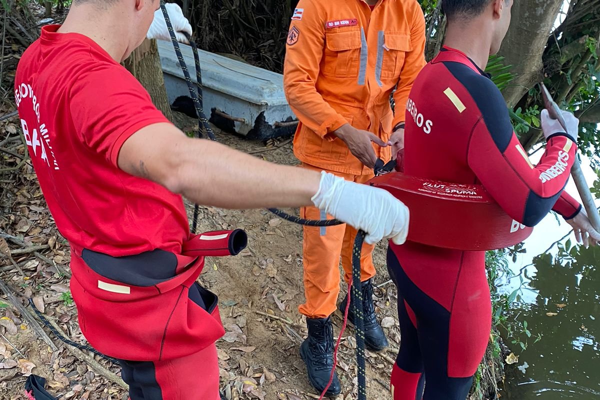 Corpo é encontrado no rio em Teixeira de Freitas
