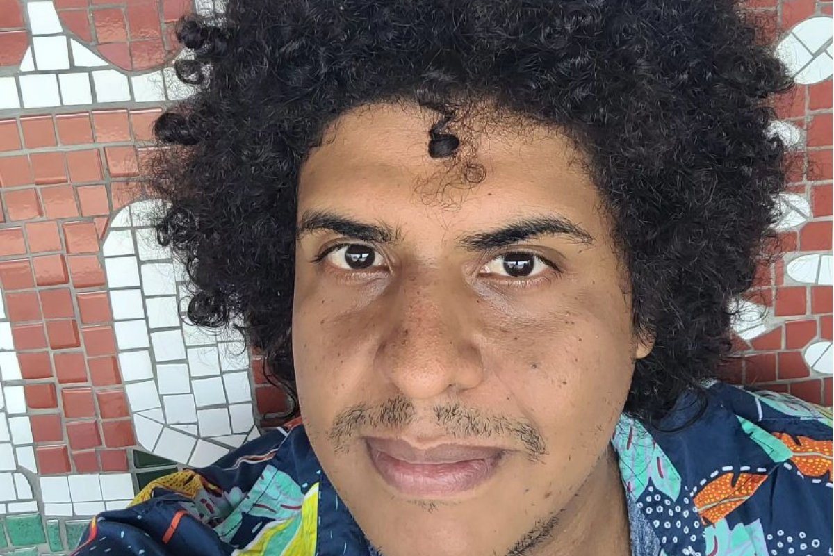 Marcelo Lima, autor de "Os Afrofuturistas: O ataque dos Kips" , participará de bate-papo no Colégio Integral!