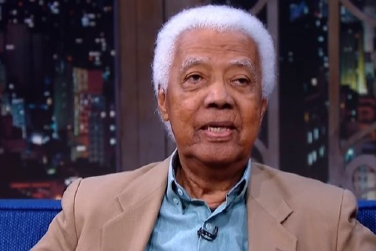 Bira, do sexteto do Jô Soares, sofre AVC e é internado em São Paulo