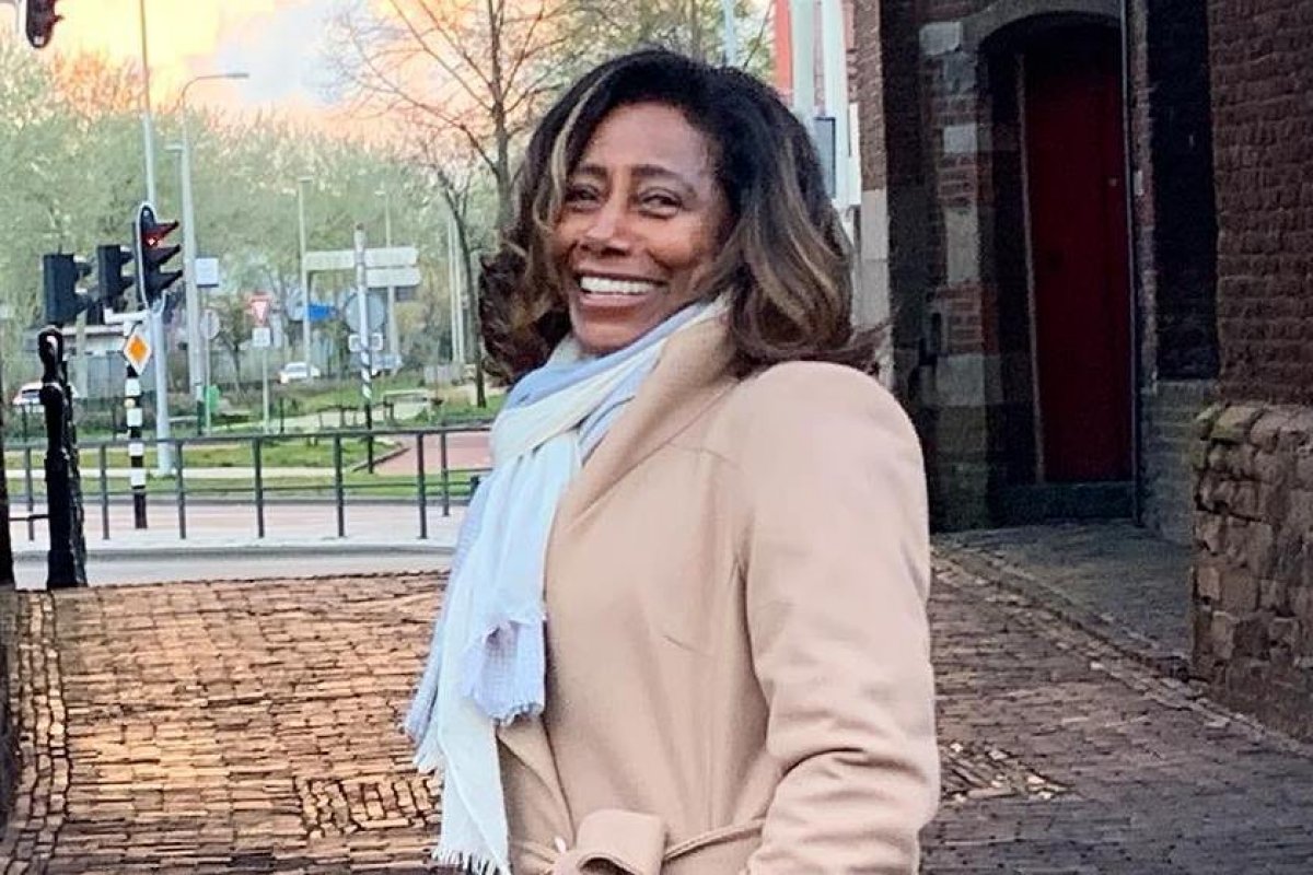 Glória Maria está morando com um antigo amor