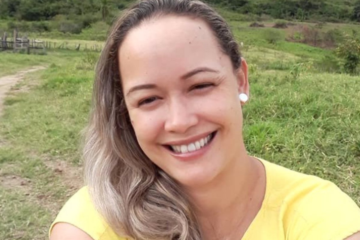 Enfermeira é internada após complicação em cirurgia plástica