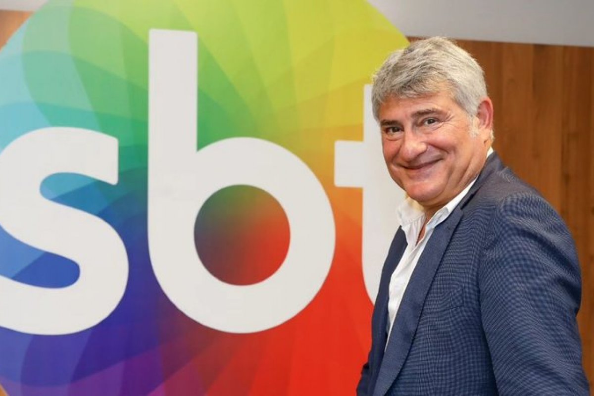 Cléber Machado assina contrato com o SBT!
