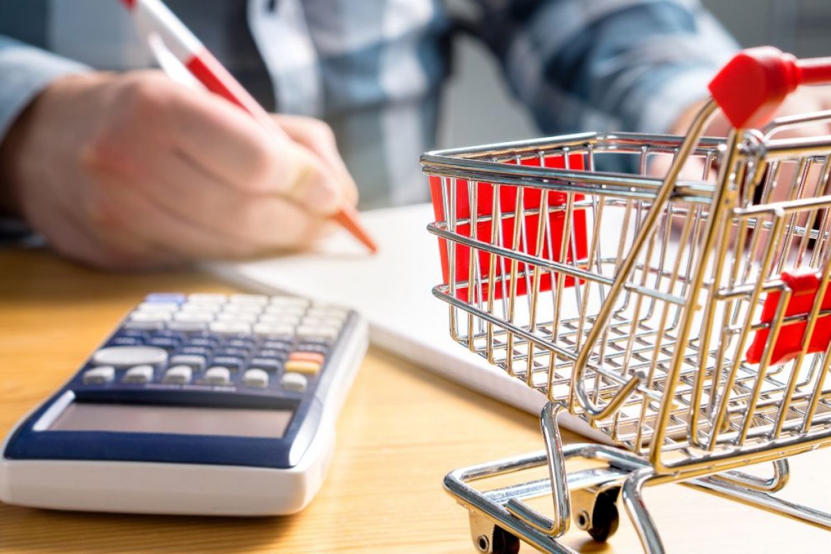 Projeção de inflação vai a 4,92% e a do PIB sobe para 2,56% na semana