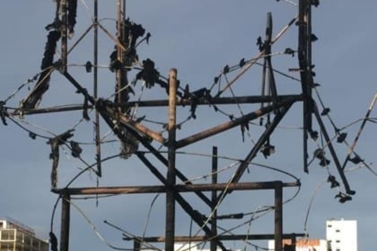 Monumento feito por Mário Cravo será reconstruído, afirma Neto