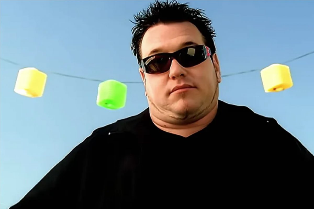 Steve Harwell, ex-vocalista do Smash Mouth, morre aos 56 Anos