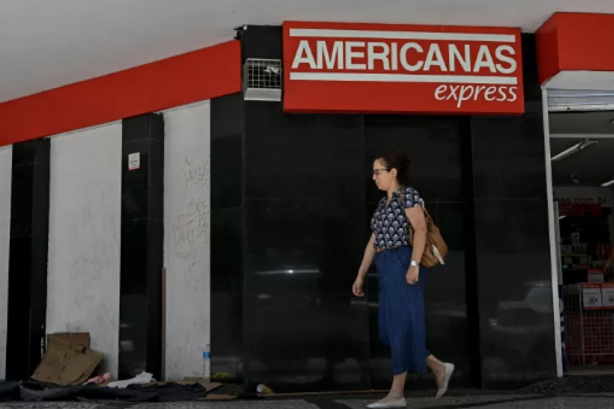 Relatório da CPI das Americanas alega fraude mas não aponta culpados