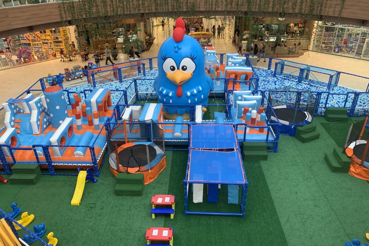 Shopping da capital baiana recebe o Circuito da Galinha Pintadinha!