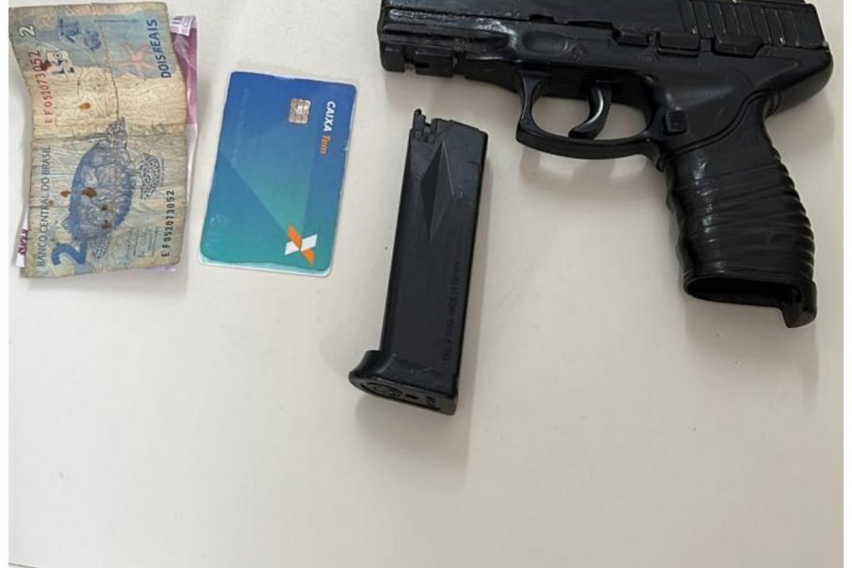 Homem é preso após ameaçar funcionários de estabelecimento comercial em Camaçari