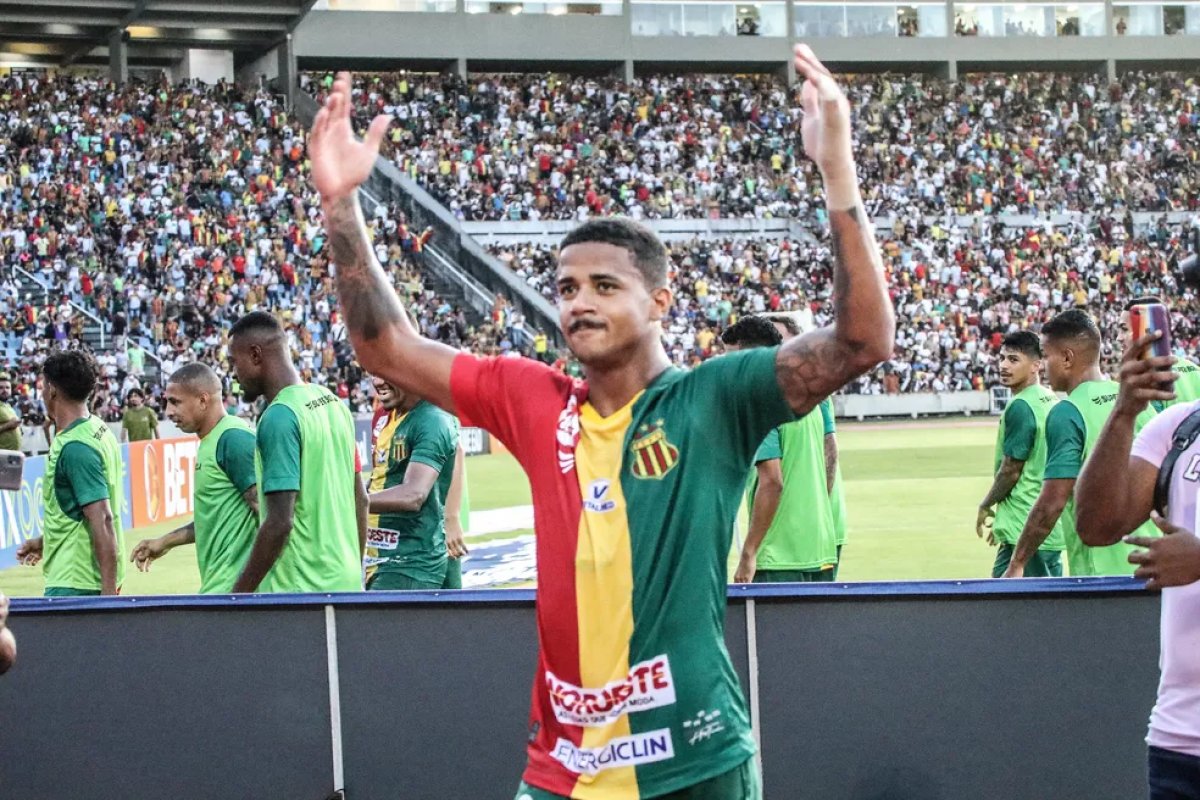 Fifa amplia para mundo todo a suspensão de jogadores brasileiros punidos no Brasil