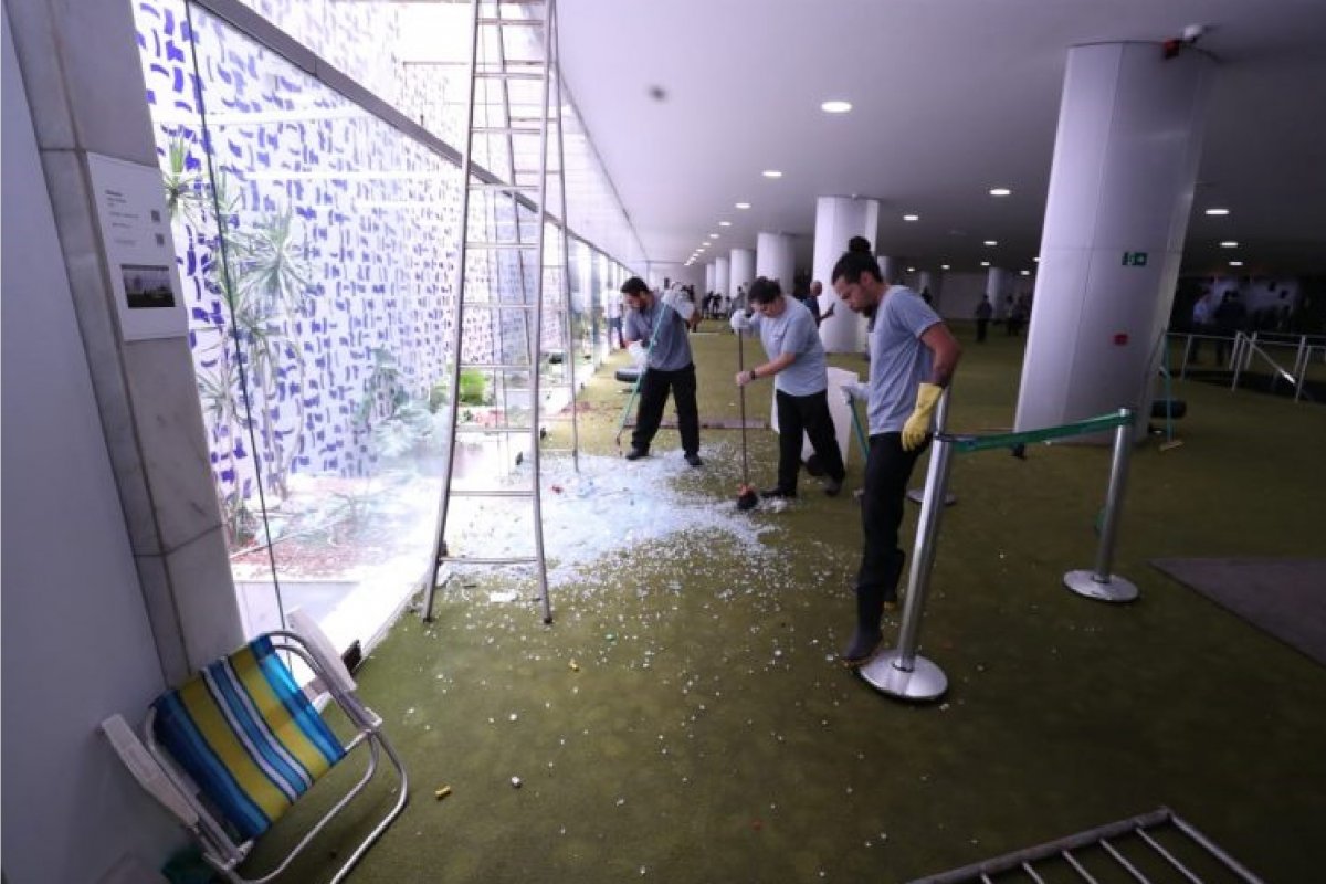 CPMI do 8 de Janeiro ouve ex-subsecretária de Inteligência e cabo da PMDF