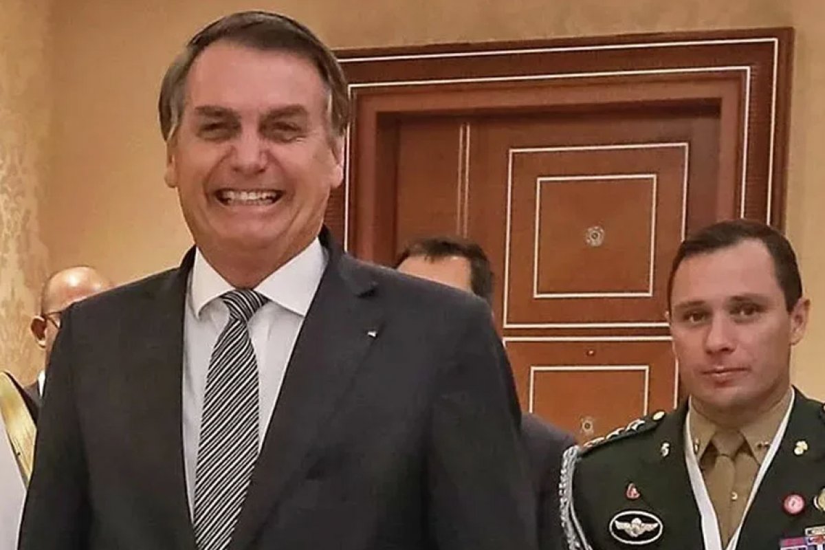 Moraes nega acesso da defesa de Bolsonaro a depoimento de Cid