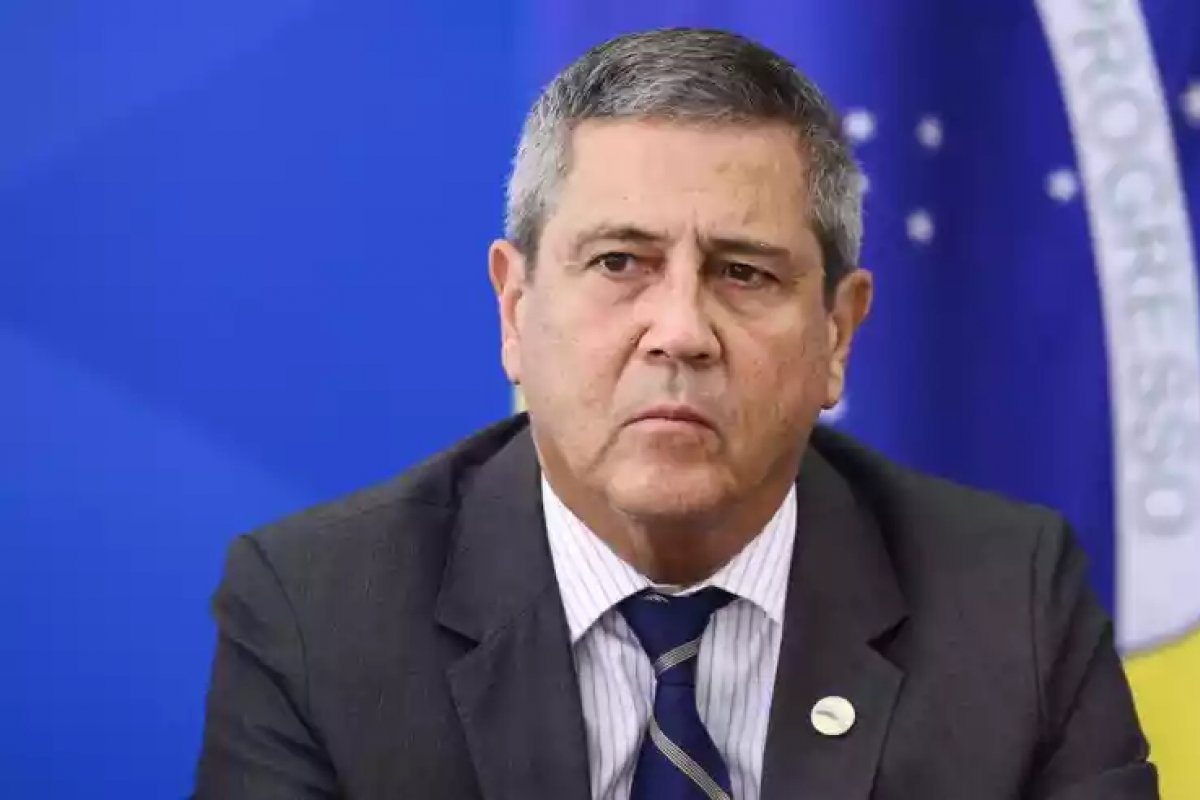 PF deflagra ação contra contra grupo que se dedica à fraude em licitação; Braga Netto é um dos alvos