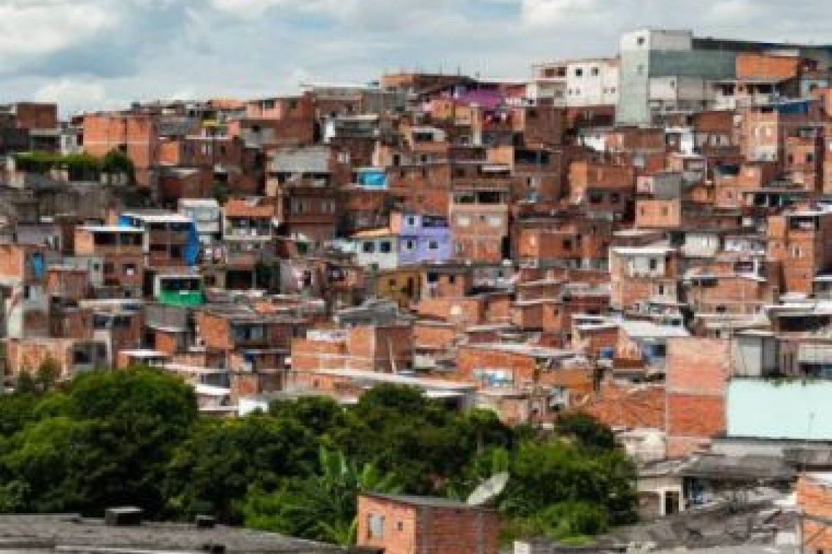 Decisão da Defensoria Pública do estado impede demolição de imóveis no bairro de Valéria, em Salvador 