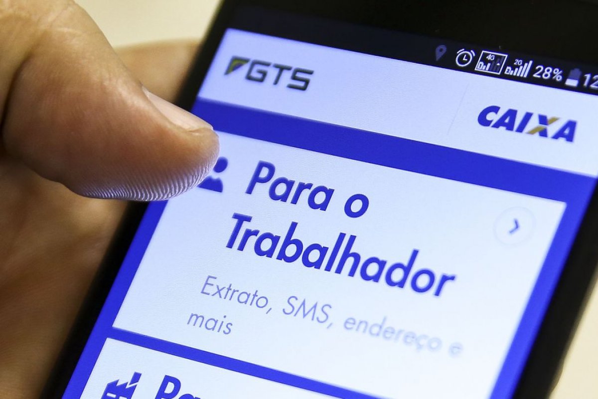 Forma de sacar FGTS pode mudar esta semana, aponta ministro do Trabalho