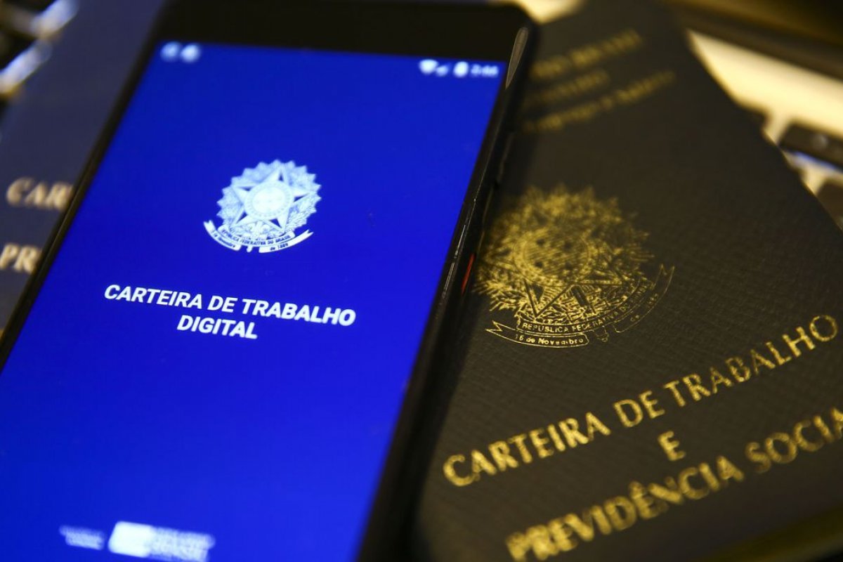 SineBahia divulga mais de 100 vagas de emprego e estágio disponíveis para esta quinta-feira (14)