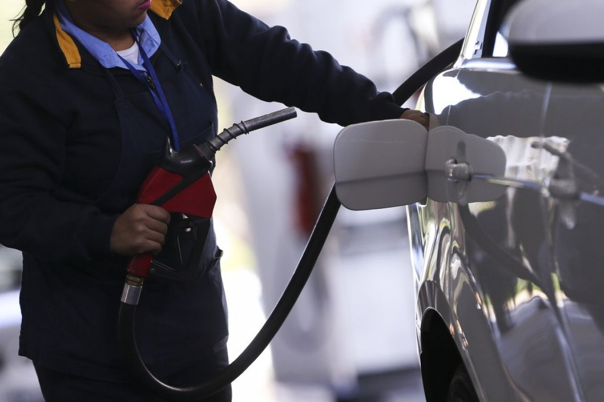 Setembro começa com alta no preço da gasolina, revela levantamento