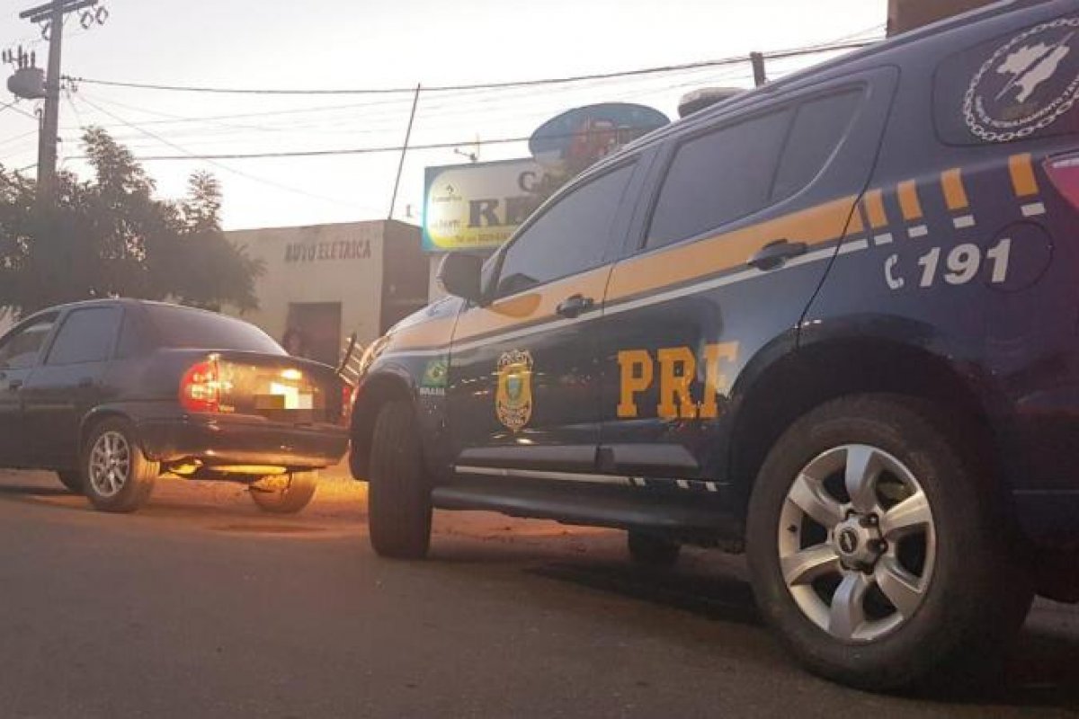 Adolescente é detido após dirigir veículo furtado na BR 116
