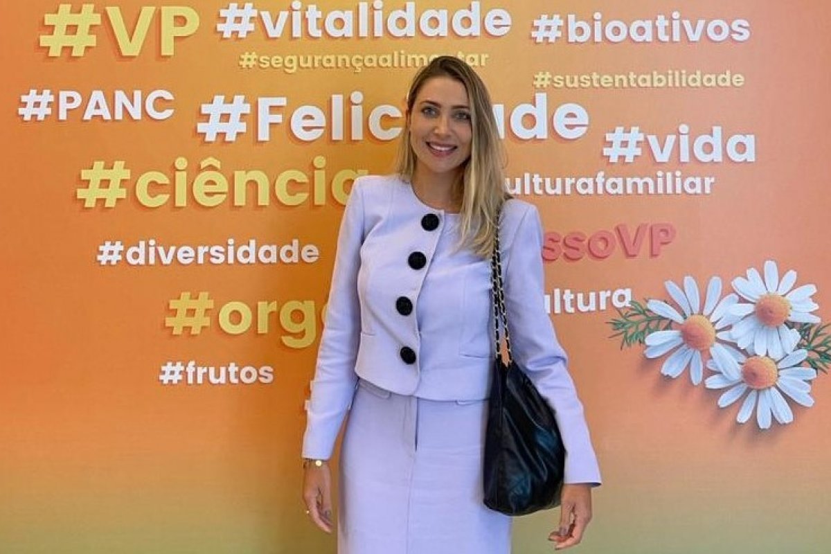 Carolina Dias participa de Congresso Internacional de Nutrição na capital paulista!