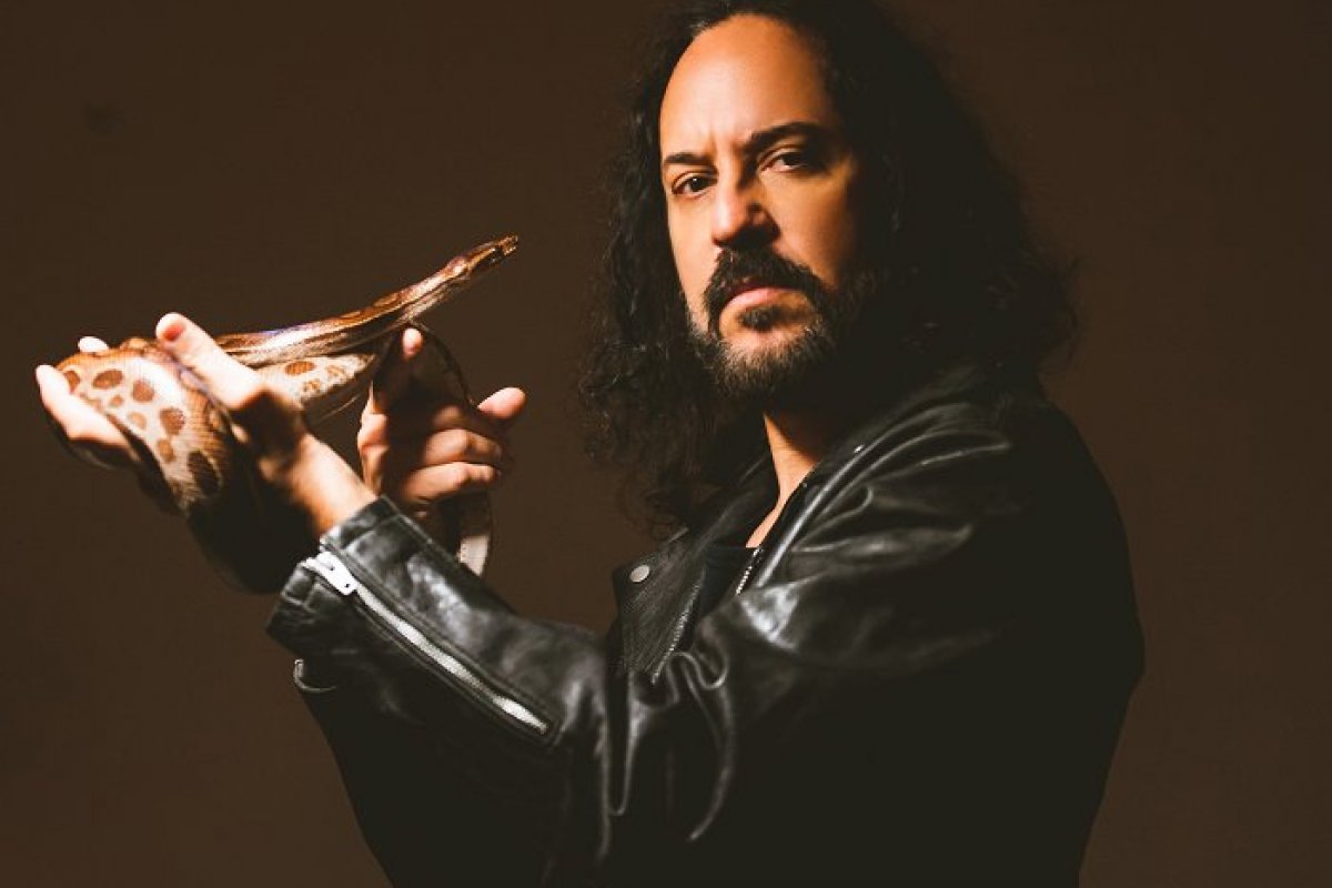 Gabriel o Pensador reafirma poder do rap em seu novo álbum Antídoto Pra Todo Tipo de Veneno!