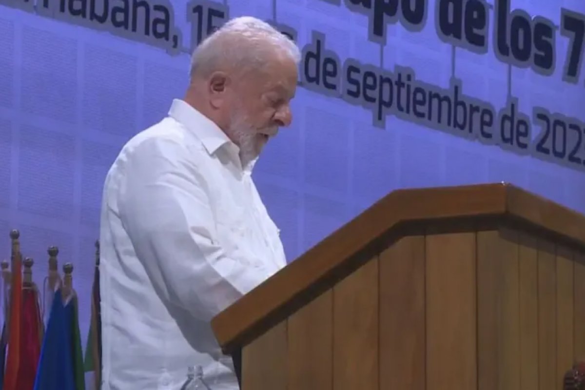 Lula volta a pedir financiamento para transição energética durante discurso em Cuba