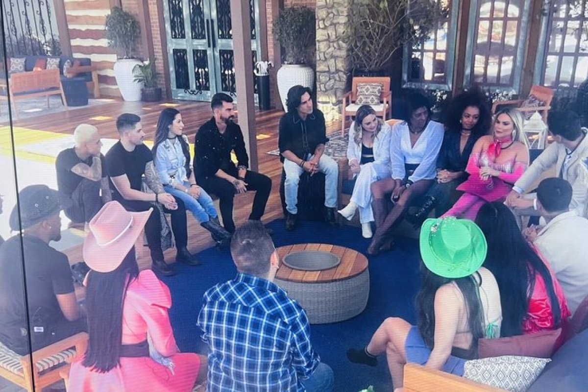 Participantes de A Fazenda 15 já estão reunidos na casa!