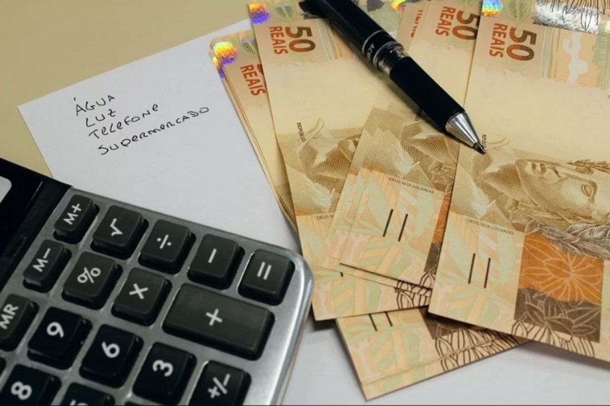 Taxa de inadimplência indica recuo pela primeira vez após 25 meses, aponta pesquisa