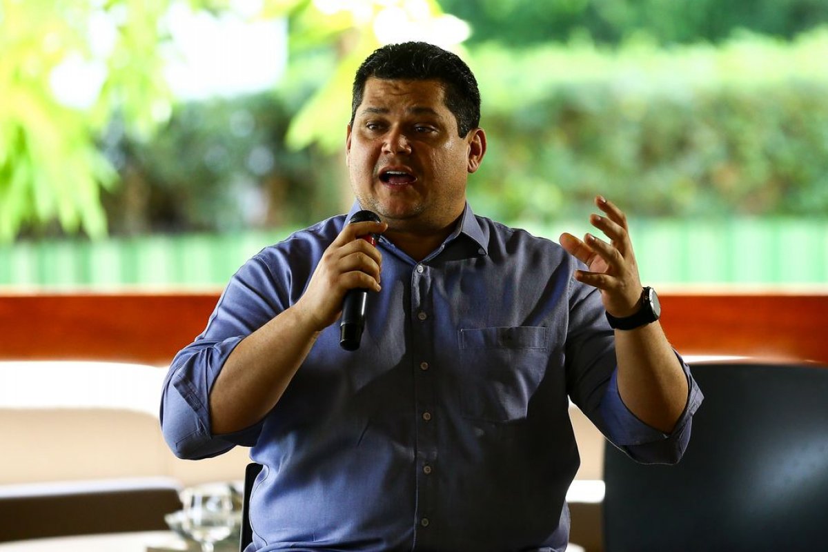 Alcolumbre foi o maior beneficiado com drible ao orçamento secreto, com uma fatia de R$ 264 milhões