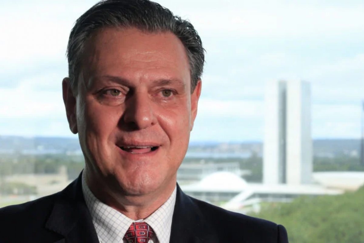 Ministro Carlos Fávaro utilizou manobra ilegal para conseguir verbas de obra