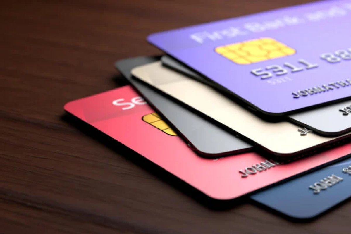 71% dos brasileiros costumam parcelar compras no país, indica pesquisa