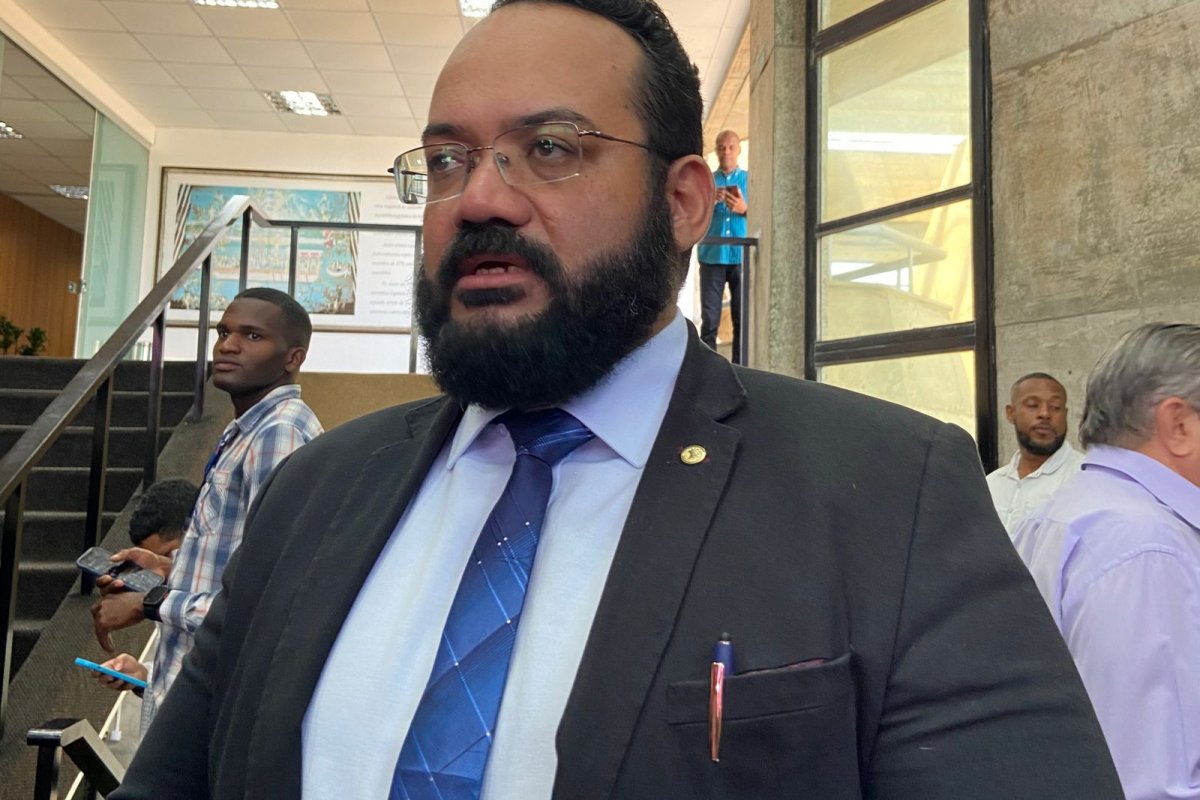 'Se as facções tomaram conta do estado foi em razão a gestão do PT ao longo desses anos', diz deputado estadual