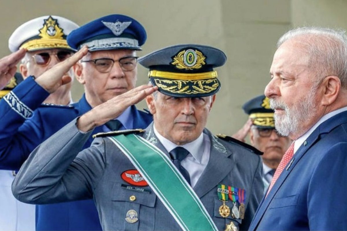 Código Penal Militar é sancionado com endurecimento de penas e trechos vetados