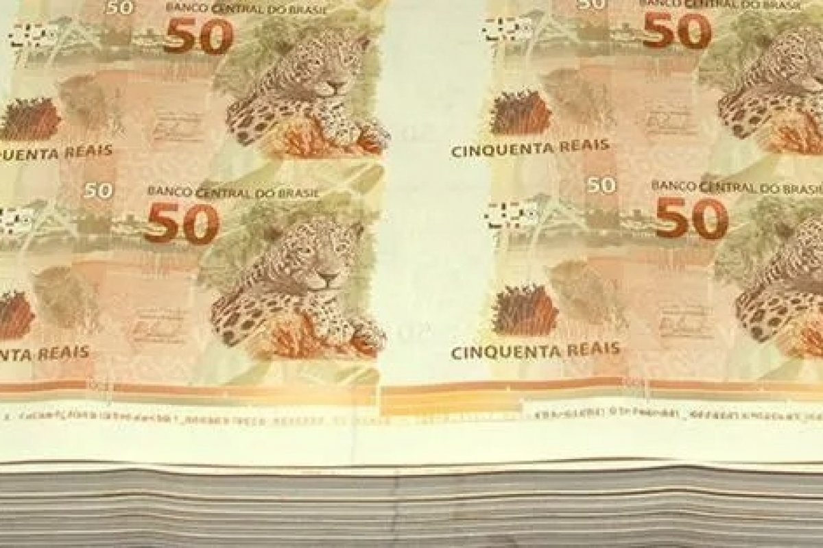 Arrecadação federal tem 3ª queda seguida em 2023