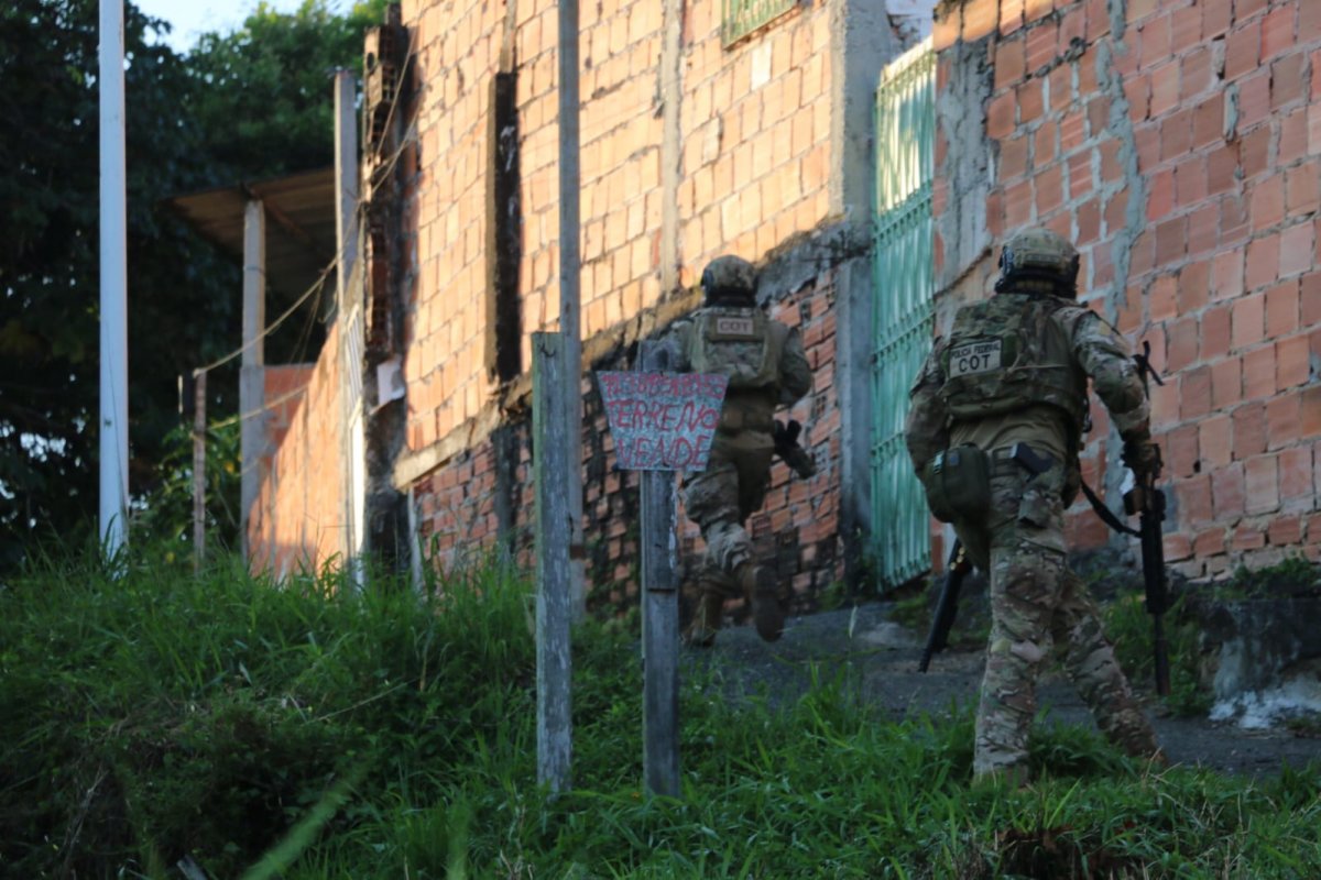 Operação policial desmonta acampamentos utilizados por traficantes em Valéria