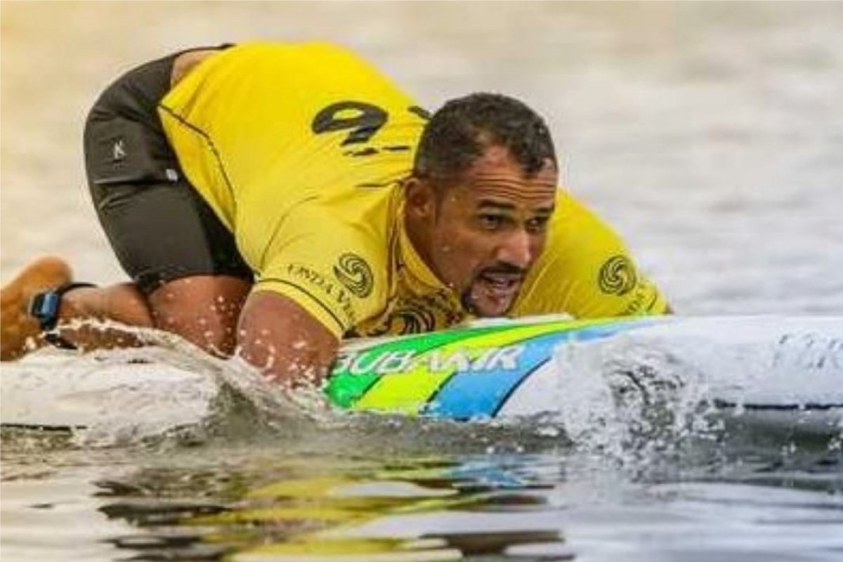 Surfista baiano Jader Andrade representará o estado na França em competição de paddleboard