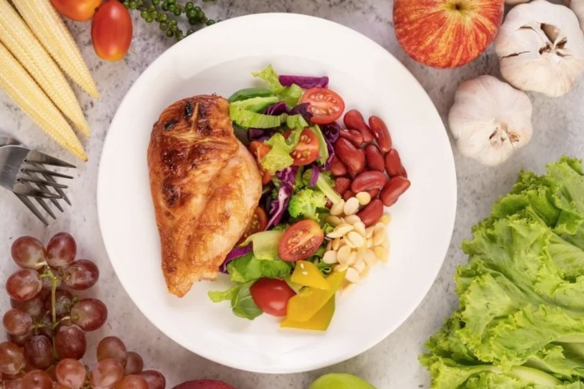 OMAD: conheça a nova dieta que tem se popularizado entre celebridades