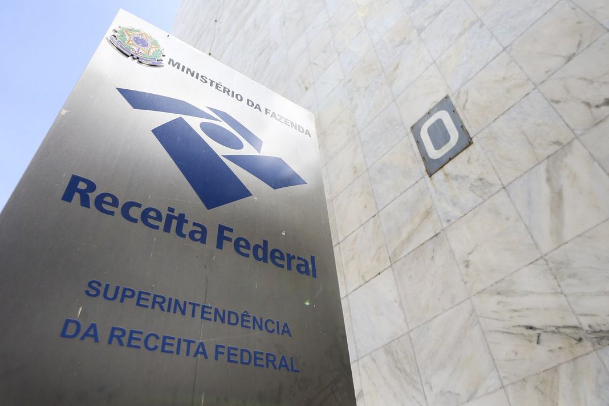 Receita Federal retém 3,1% das declarações de Imposto de Renda 2023 na malha fina