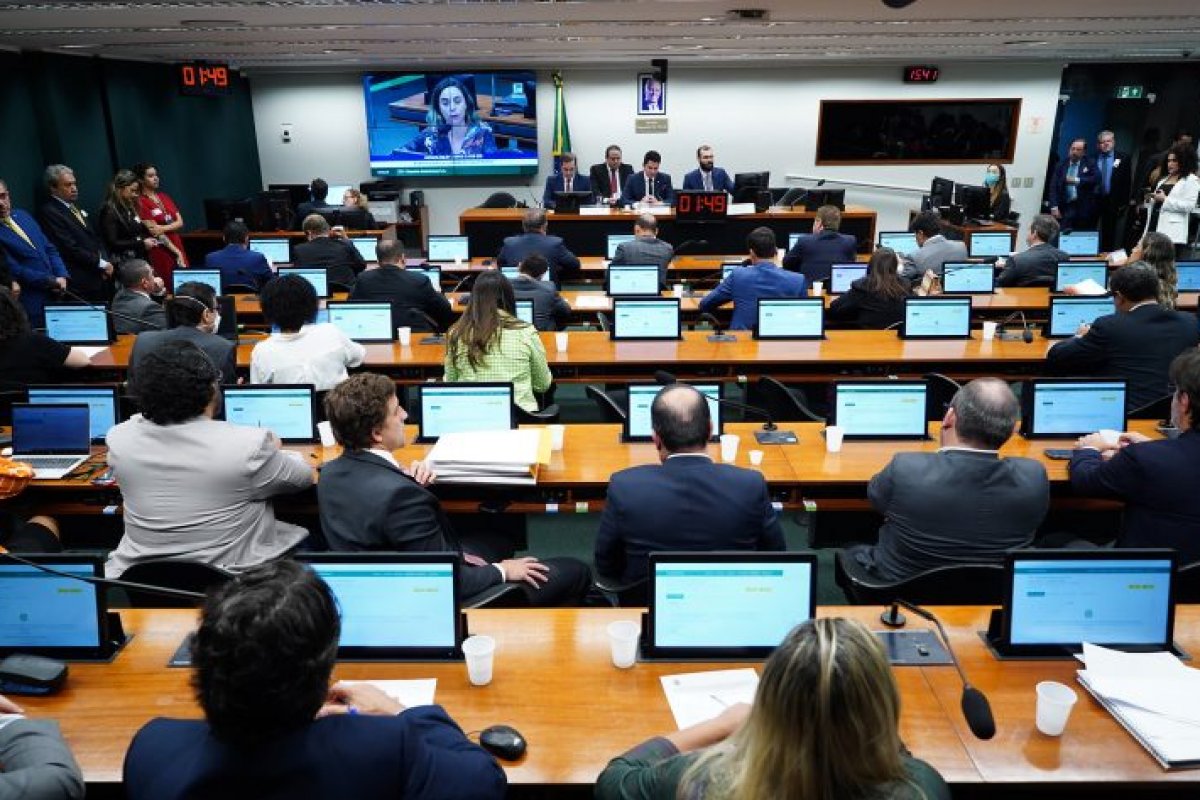 Relatório final da CPI da Americanas será votado na próxima terça-feira (26)