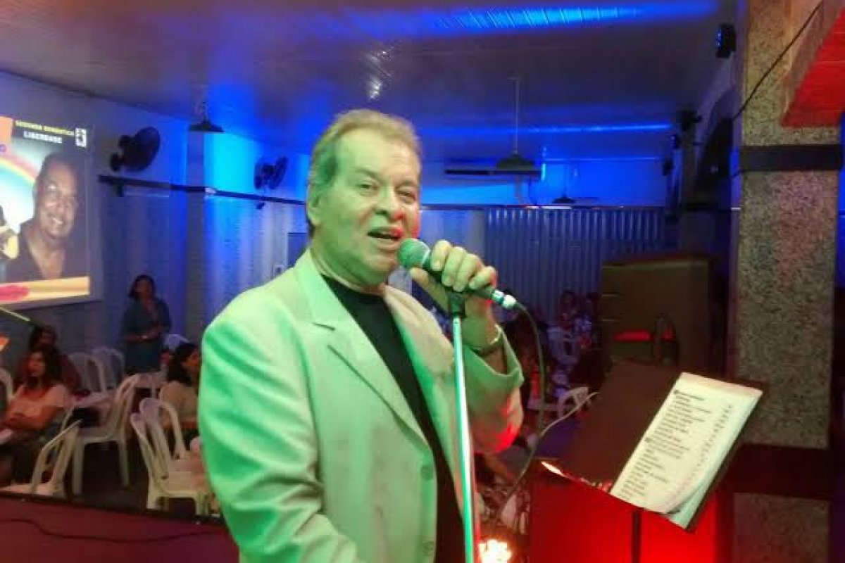 Morre o cantor Diógenes, o Rei da Seresta!