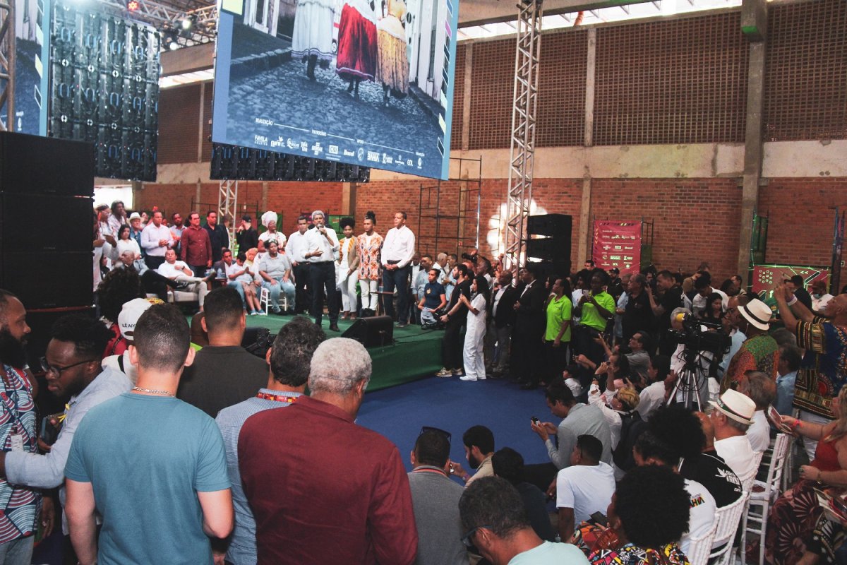 Autoridades participam de abertura oficial da Expo Favela Innovation Bahia 2023!
