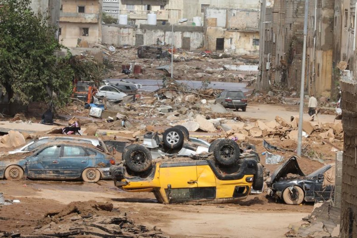 Autoridades da Líbia são alvo de prisão provisória após inundações causadas por rompimento de barragens