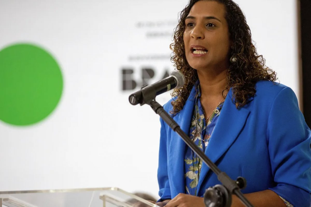 Vídeo: Anielle Franco recebe críticas após usar avião da FAB