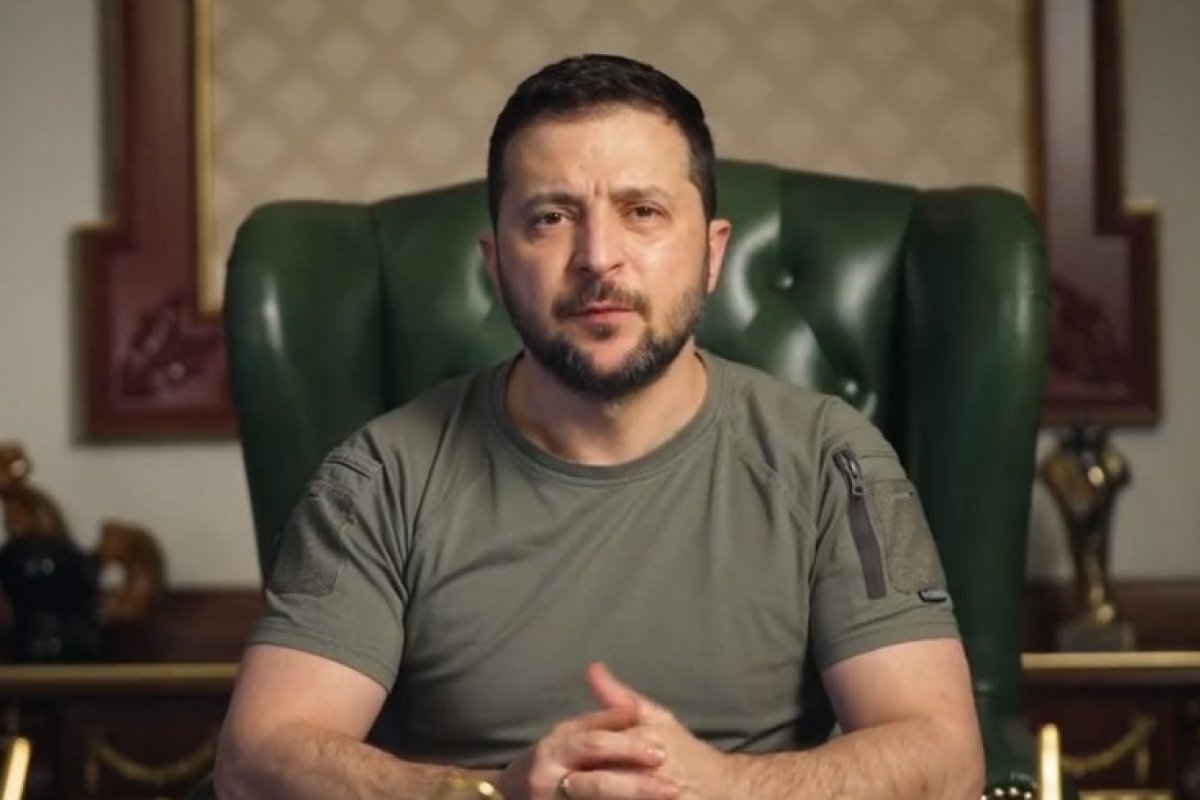 Vídeo: Zelensky é criticado por aplaudir de pé veterano nazista no Canadá