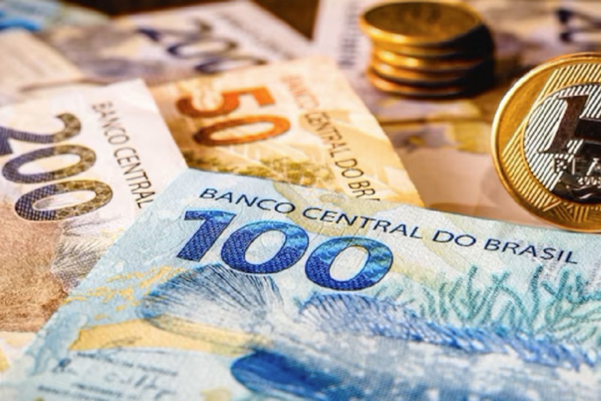 Quase 27 milhões de brasileiros ingressaram no sistema bancário nos últimos dois anos e meio