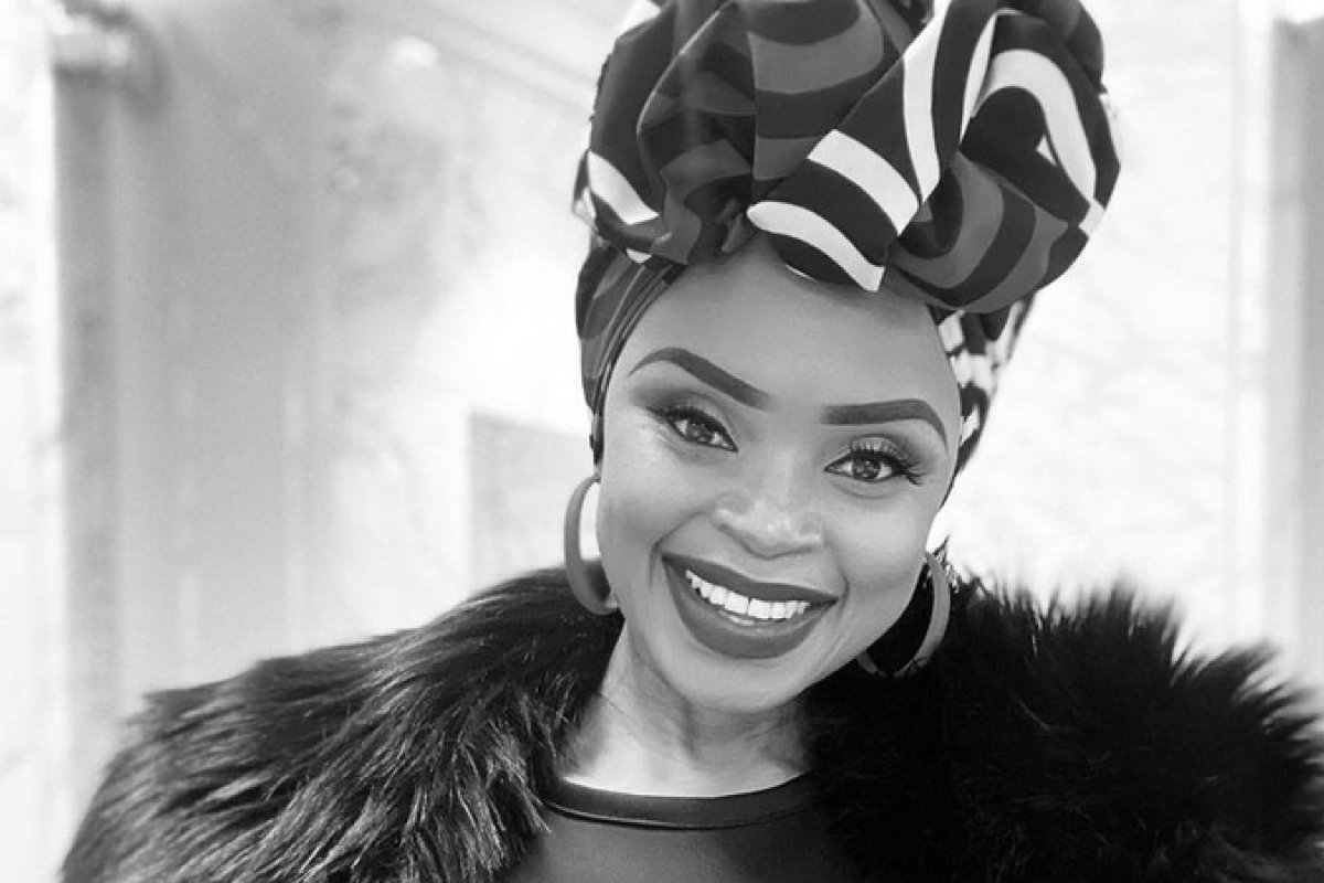 Zoleka Mandela morre aos 43 anos após batalha contra o câncer