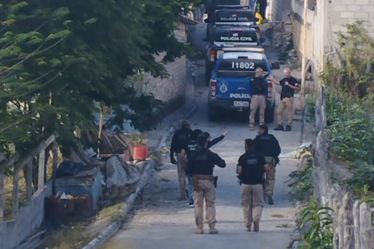 Polícia prende família envolvida com tráfico de drogas em Campo Formoso