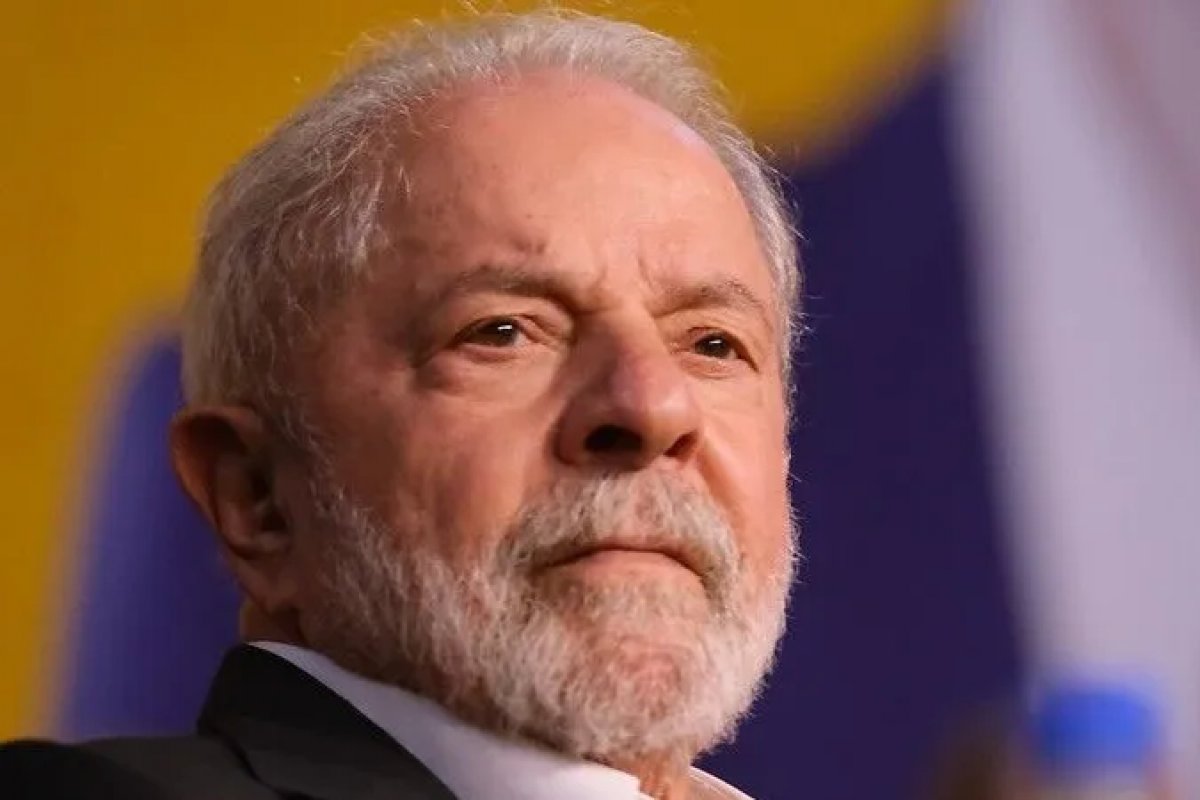Quase metade dos brasileiros desaprova governo Lula, diz PowerData