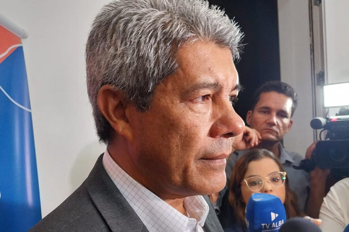 Compra de câmeras para policiais na Bahia segue sem prazo, segundo Jerônimo