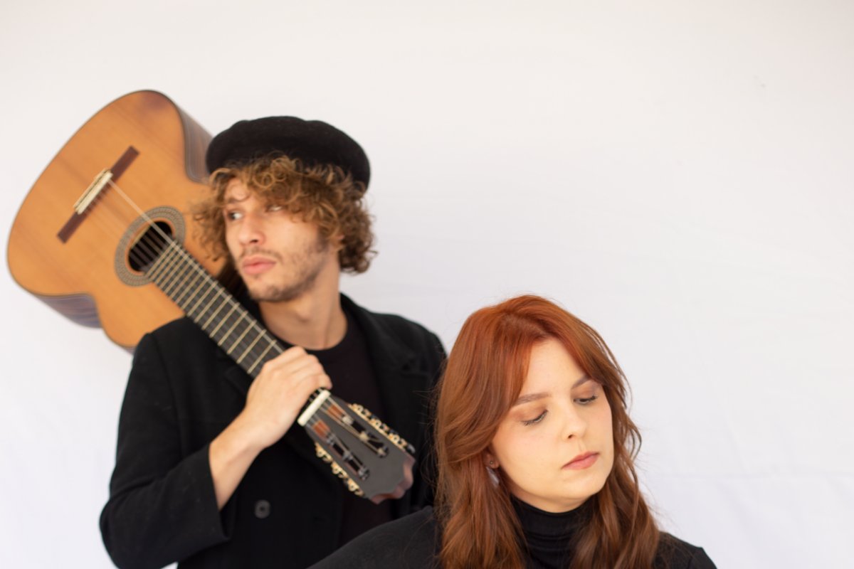Paula Raia e João Mantuano apresentam Coisa Nossa no Rio de Janeiro